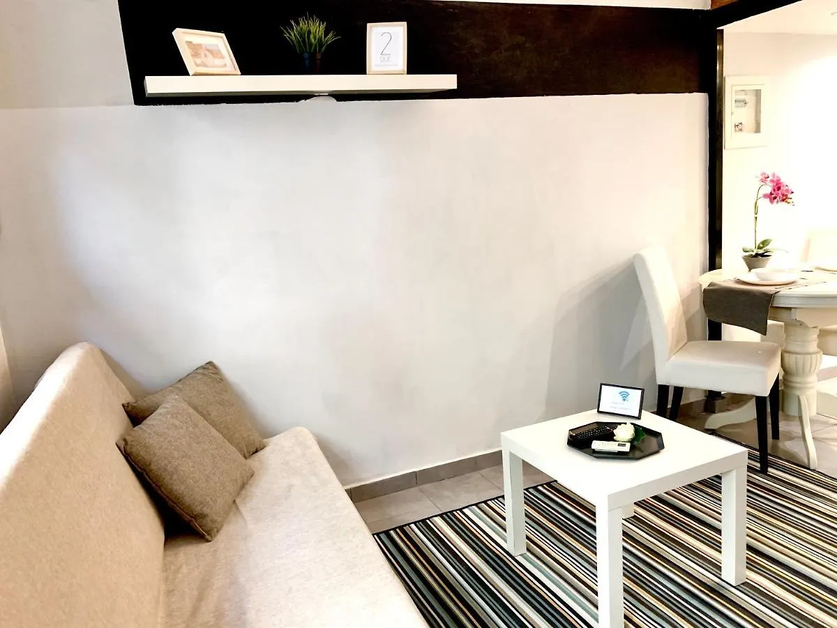 テッサロニキLuxury Loft In The Centerアパートメント 0*, テッサロニキ ギリシャ